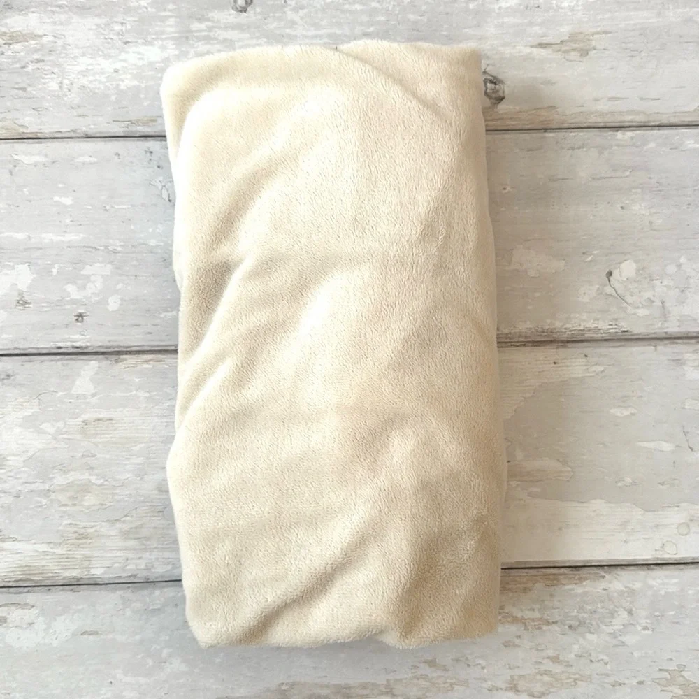 Diaper Baby Changing Pad Cover Sheet Fitted Off White Cream Color Fleece Carters